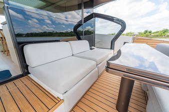 Azimut Seadeck 6 15 2025 Azimut Seadeck 6 16