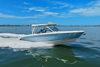 Boston Whaler 320 VANTAGE 12 2020 Boston Whaler 320 VANTAGE 13