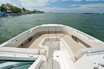 Boston Whaler 320 VANTAGE 24 2020 Boston Whaler 320 VANTAGE 25