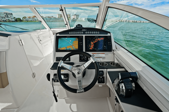Boston Whaler 320 VANTAGE 39 2020 Boston Whaler 320 VANTAGE 40