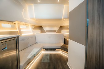 Sea Ray 370 Sundancer 19 2023 Sea Ray 370 Sundancer 20