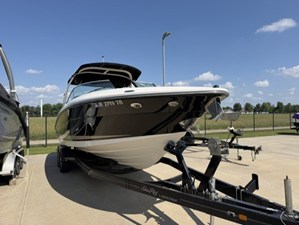 Sea Ray 270 SLX 1 2014 Sea Ray 270 SLX 2