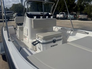 Boston Whaler 150 Montauk 7 2026 Boston Whaler 150 Montauk 8