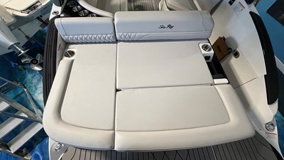 Sea Ray SLX 260 Outboard 3 2026 Sea Ray SLX 260 Outboard 4