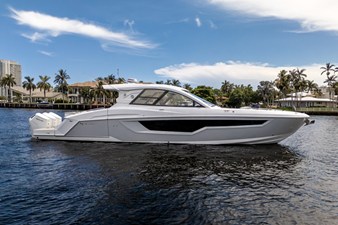 Cruisers Yachts 50 GLS OB 5 2026 Cruisers Yachts 50 GLS OB 6