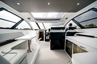 Cruisers Yachts 50 GLS OB 28 2026 Cruisers Yachts 50 GLS OB 29