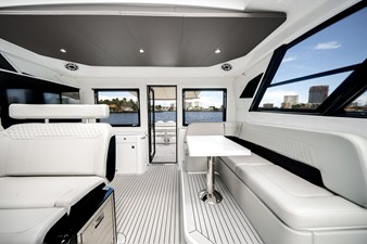 Cruisers Yachts 50 GLS OB 33 2026 Cruisers Yachts 50 GLS OB 34
