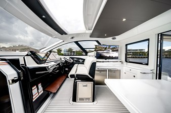 Cruisers Yachts 50 GLS OB 34 2026 Cruisers Yachts 50 GLS OB 35