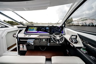 Cruisers Yachts 50 GLS OB 35 2026 Cruisers Yachts 50 GLS OB 36