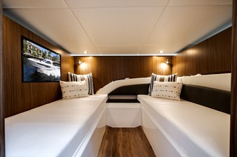 Cruisers Yachts 50 GLS OB 47 2026 Cruisers Yachts 50 GLS OB 48