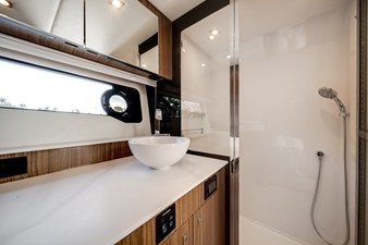 Cruisers Yachts 50 GLS OB 49 2026 Cruisers Yachts 50 GLS OB 50