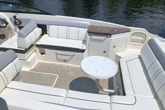 Sea Ray 290 SUNDECK 14 2016 Sea Ray 290 SUNDECK 15