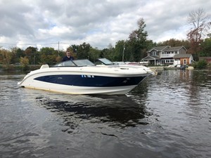 Sea Ray 290 SUNDECK 23 2016 Sea Ray 290 SUNDECK 24