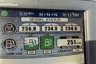 Boston Whaler 345 CONQUEST 37 2013 Boston Whaler 345 CONQUEST 38