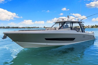Boston Whaler 420 OUTRAGE 1 2023 Boston Whaler 420 OUTRAGE 2