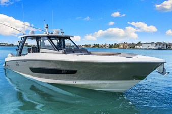 Boston Whaler 420 OUTRAGE 5 2023 Boston Whaler 420 OUTRAGE 6