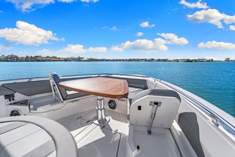 Boston Whaler 420 OUTRAGE 19 2023 Boston Whaler 420 OUTRAGE 20