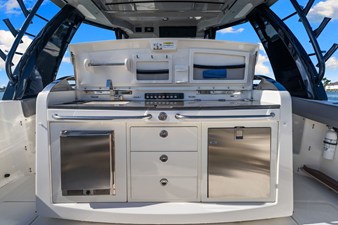 Boston Whaler 420 OUTRAGE 33 2023 Boston Whaler 420 OUTRAGE 34