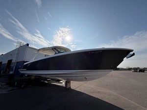 Tiara Yachts 43 LS 2 2022 Tiara Yachts 43 LS 3