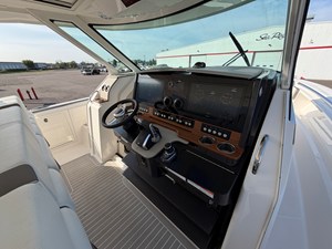 Tiara Yachts 43 LS 15 2022 Tiara Yachts 43 LS 16