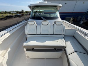 Tiara Yachts 43 LS 31 2022 Tiara Yachts 43 LS 32
