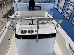 2027 Boston Whaler 150 Montauk 7