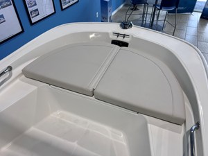 2027 Boston Whaler 150 Montauk 11