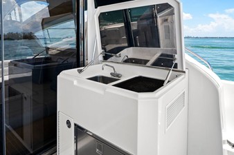 Mares 47 OUTBOARD EXPRESS CATAMARAN 35 2018 Mares 47 OUTBOARD EXPRESS CATAMARAN 36