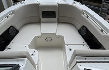 Boston Whaler 270 VANTAGE 2 2016 Boston Whaler 270 VANTAGE 3