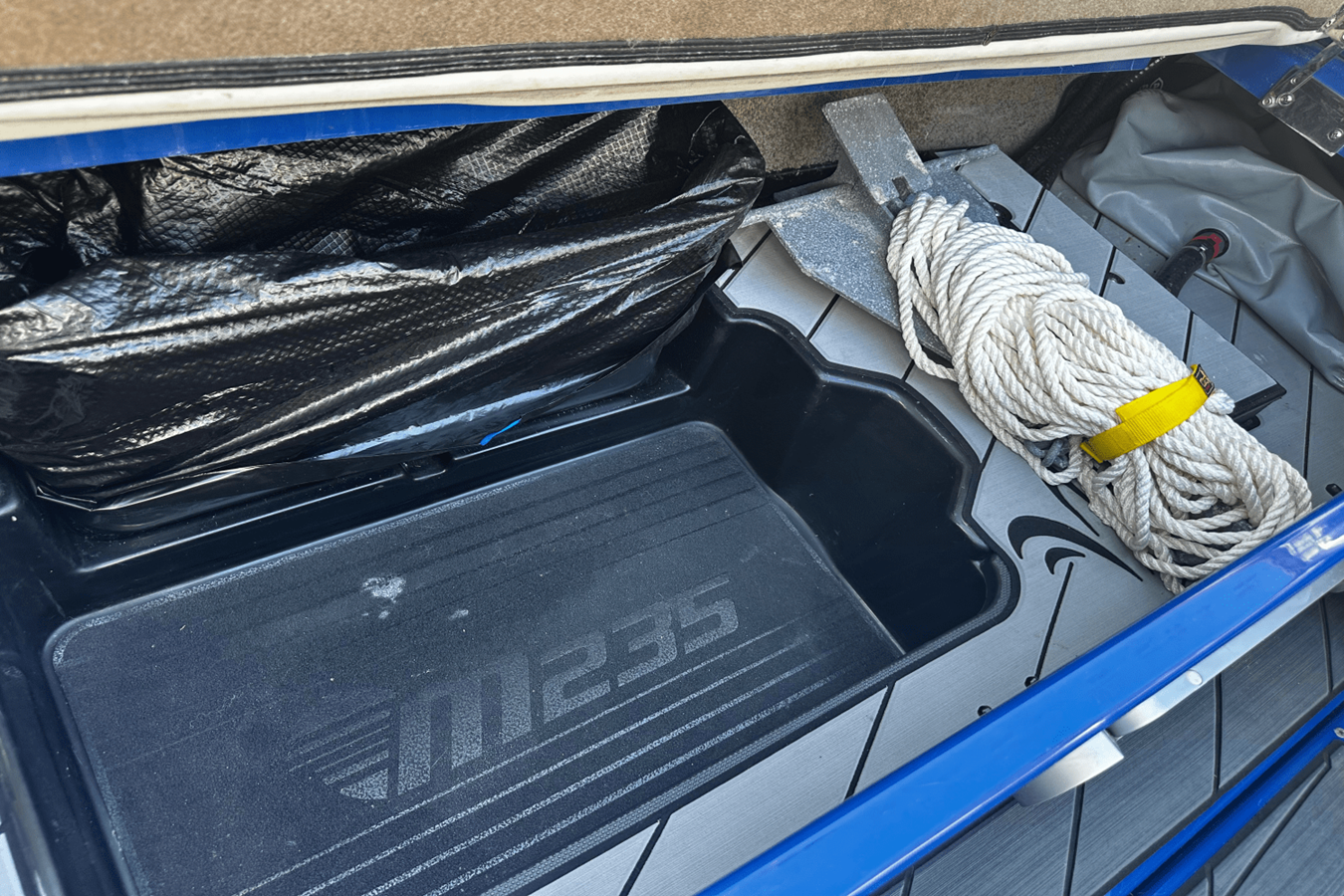 2017 Malibu M235 35
