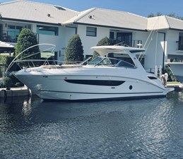 Sea Ray 350 SUNDANCER 2 2017 Sea Ray 350 SUNDANCER 3