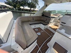 Sea Ray 350 SUNDANCER 12 2017 Sea Ray 350 SUNDANCER 13