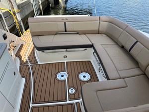Sea Ray 350 SUNDANCER 13 2017 Sea Ray 350 SUNDANCER 14