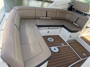 Sea Ray 350 SUNDANCER 14 2017 Sea Ray 350 SUNDANCER 15