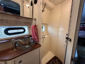 Sea Ray 350 SUNDANCER 45 2017 Sea Ray 350 SUNDANCER 46