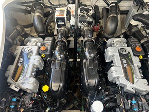 Sea Ray 350 SUNDANCER 48 2017 Sea Ray 350 SUNDANCER 49