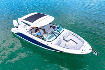Sea Ray SLX 310 Outboard 3 2026 Sea Ray SLX 310 Outboard 4