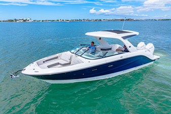 Sea Ray SLX 310 Outboard 14 2026 Sea Ray SLX 310 Outboard 15