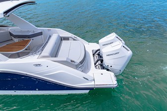 Sea Ray SLX 310 Outboard 18 2026 Sea Ray SLX 310 Outboard 19