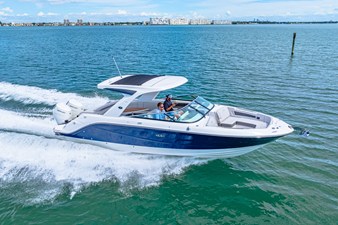 Sea Ray SLX 310 Outboard 22 2026 Sea Ray SLX 310 Outboard 23