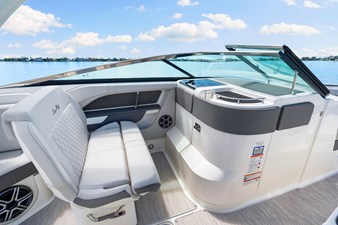 Sea Ray SLX 310 Outboard 38 2026 Sea Ray SLX 310 Outboard 39