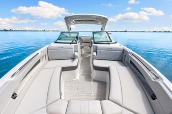 Sea Ray SLX 310 Outboard 42 2026 Sea Ray SLX 310 Outboard 43