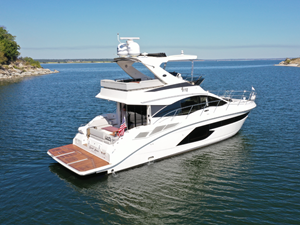 Sea Ray FLY 520 4 2018 Sea Ray FLY 520 5