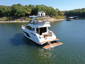 Sea Ray FLY 520 8 2018 Sea Ray FLY 520 9