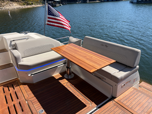 Sea Ray FLY 520 22 2018 Sea Ray FLY 520 23