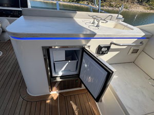 Sea Ray FLY 520 28 2018 Sea Ray FLY 520 29