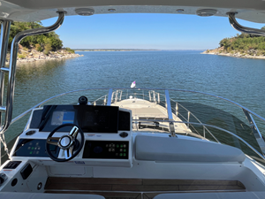 Sea Ray FLY 520 31 2018 Sea Ray FLY 520 32