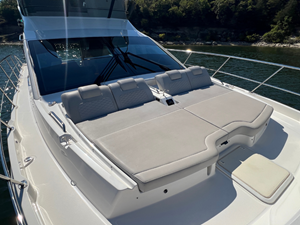 Sea Ray FLY 520 45 2018 Sea Ray FLY 520 46