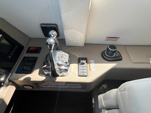 Sea Ray FLY 520 65 2018 Sea Ray FLY 520 66