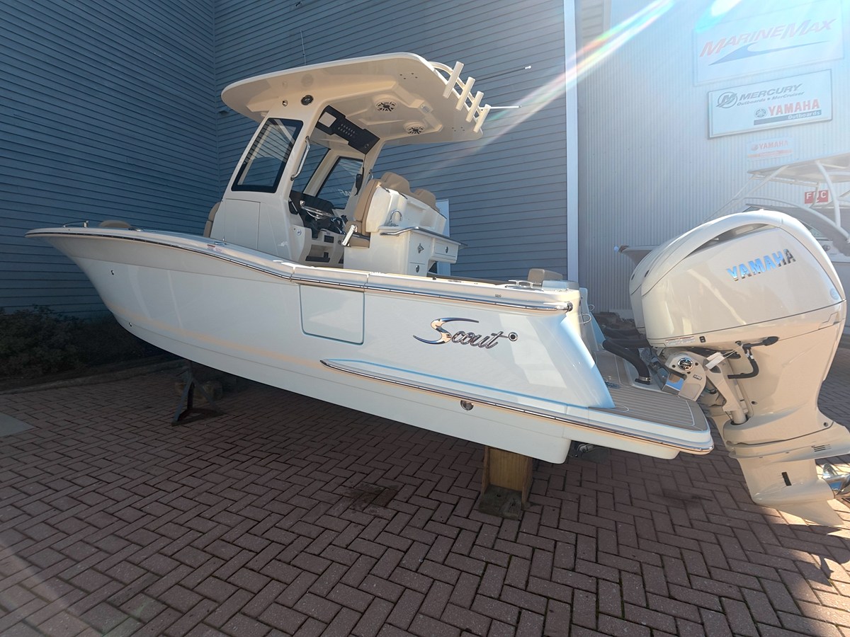 2027 Scout 260 LXF 3